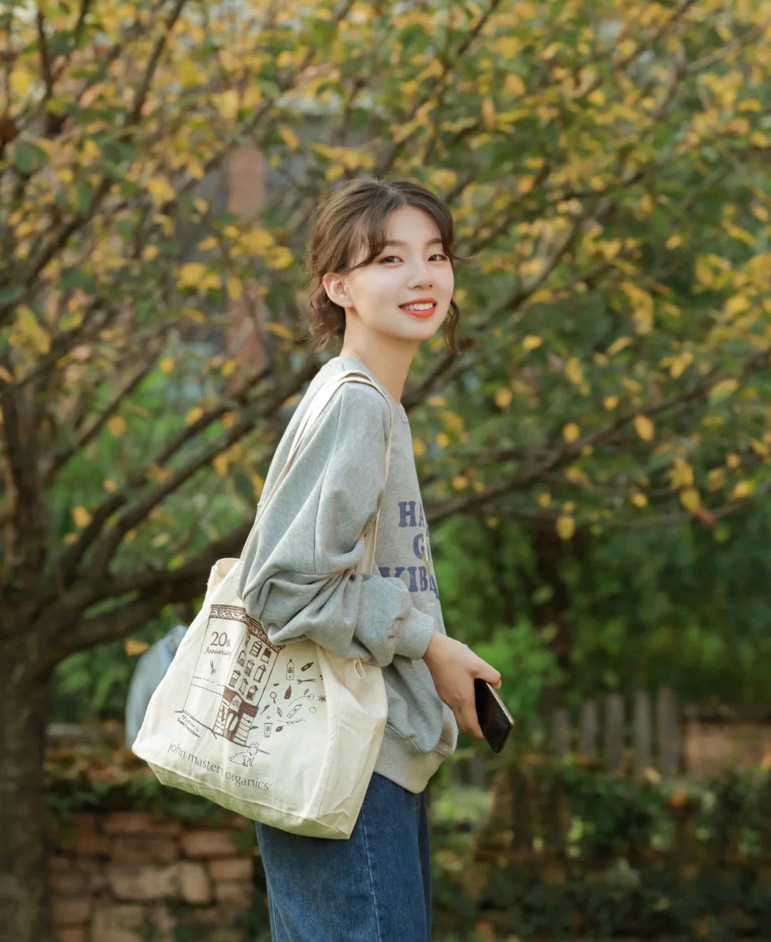 小个子女生的秋装怎么搭配才好看,时尚小个子女装秋装搭配