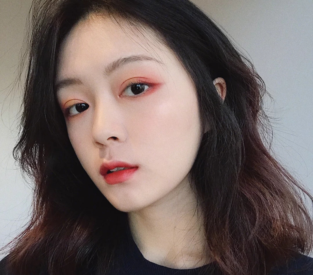 油痘肌阿玛尼粉底液测评,tf粉底液柔雾无痕粉底液