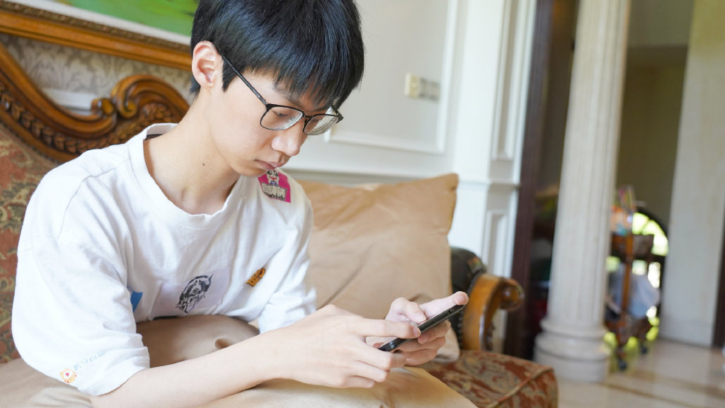 TS1.0时代结束，选手何去何从？WB老板回复：暖阳不会走