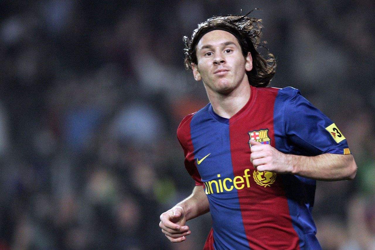 现在的梅西和以前的梅西,这个时代只有一个球王