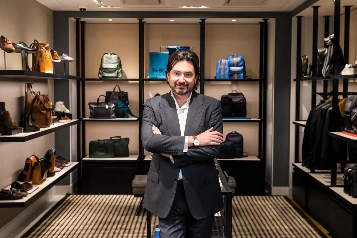 Coach蔻驰全新HorseCarriage