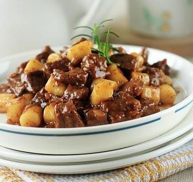 红烧牛肉的3种家常做法,红烧牛肉最好吃的做法小视频