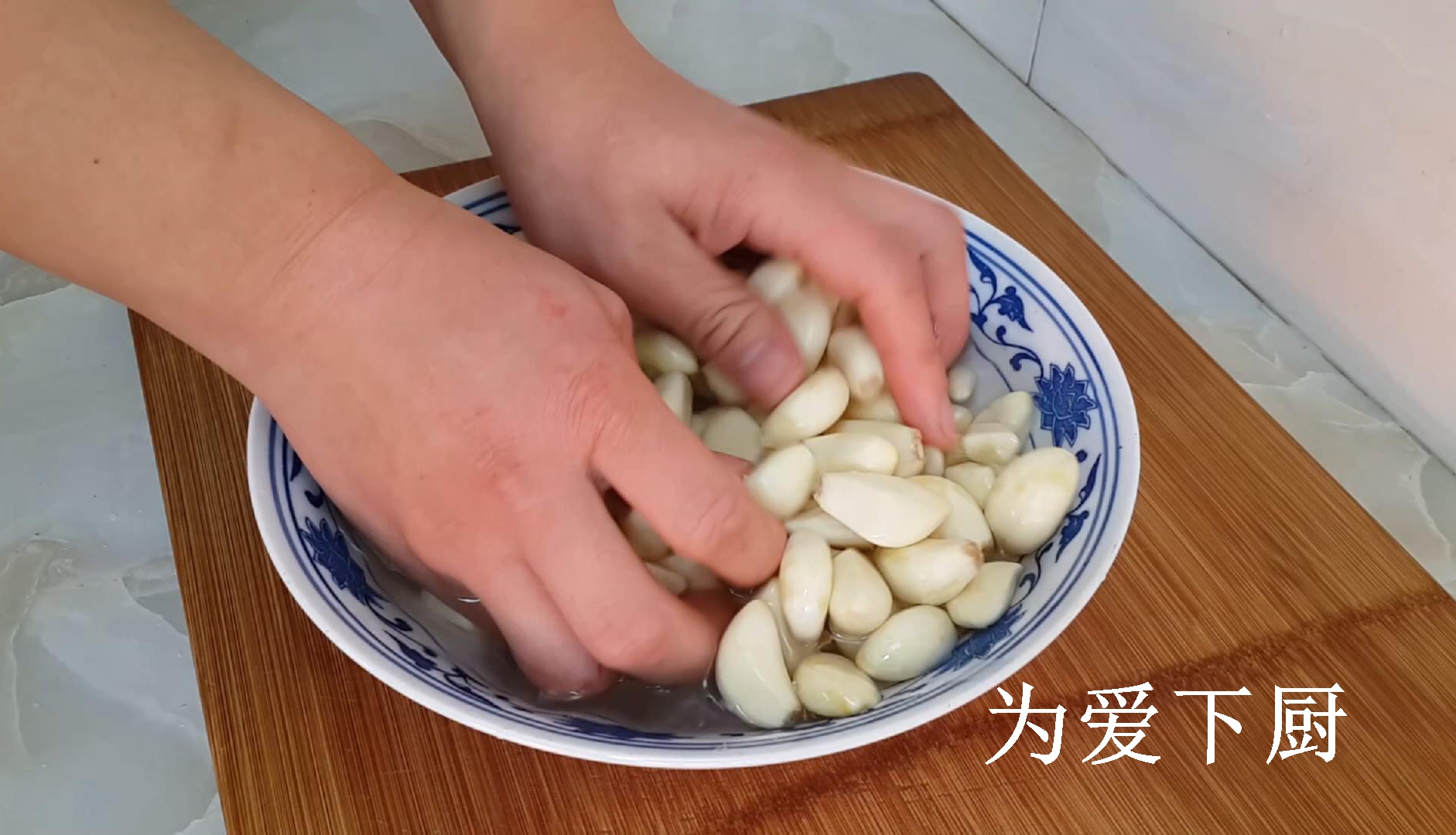 麻酱老干妈火锅蘸酱,火锅蘸酱制作方法视频