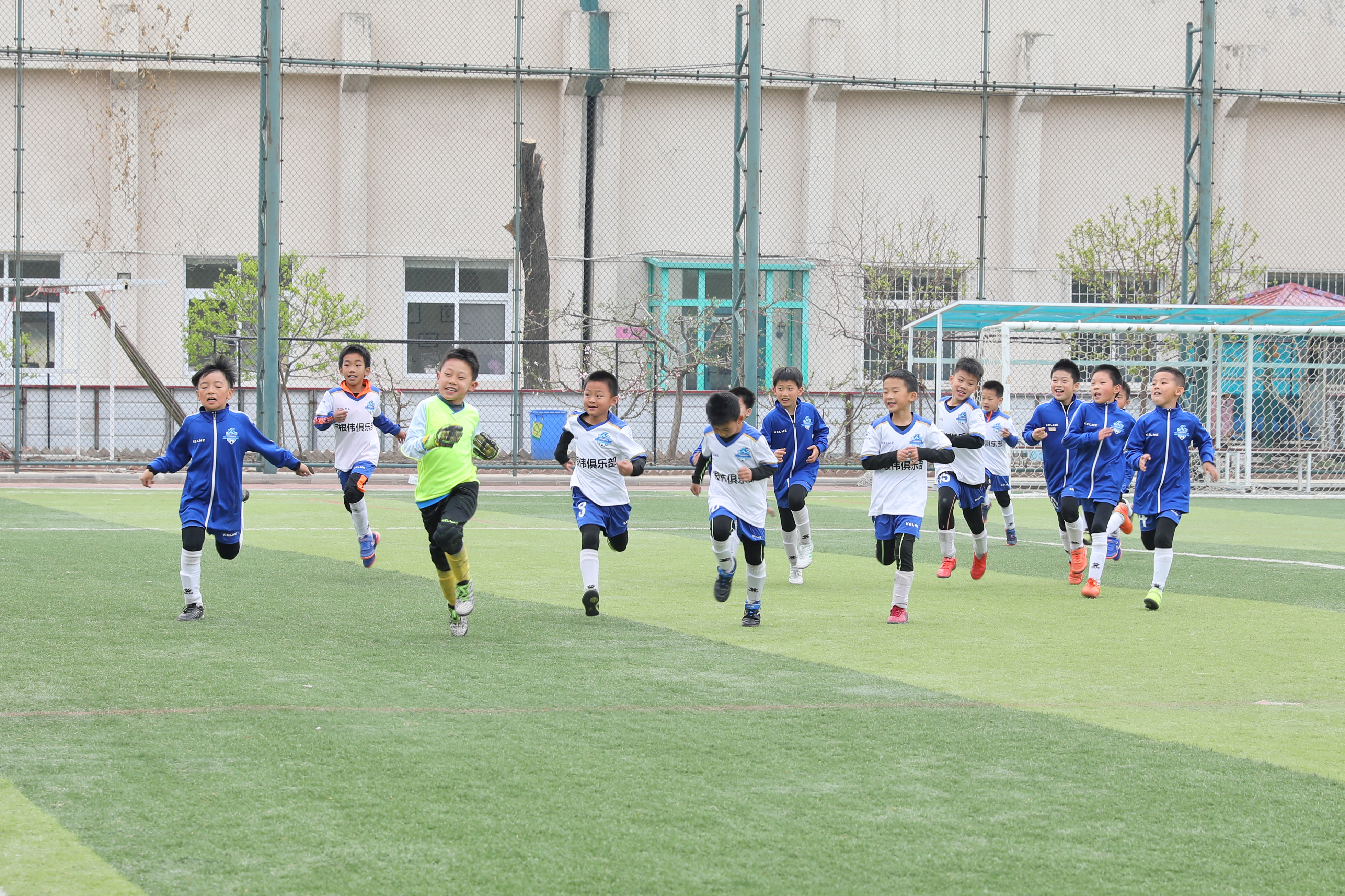 以赛育人见证成长,以赛代练中国帆板队冲刺东京奥运