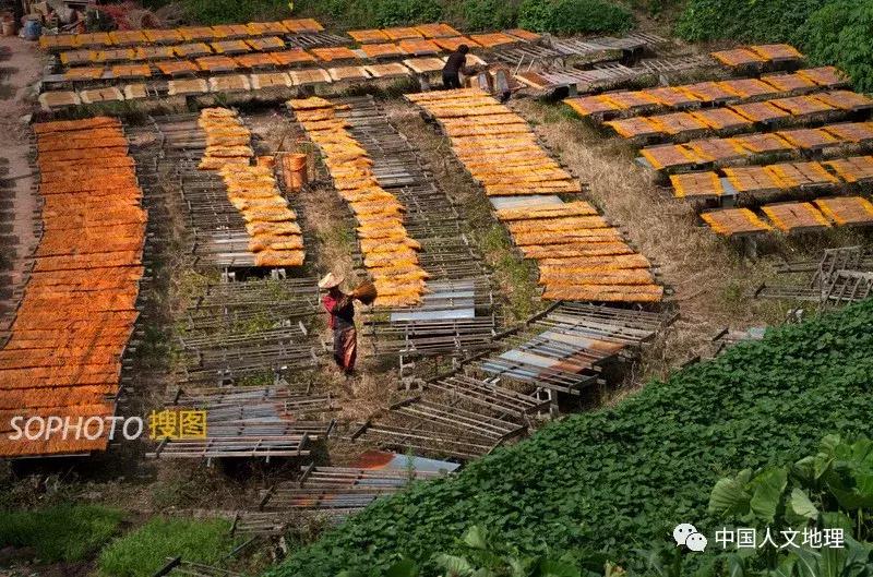 祖祖辈辈传下来的制香手艺,老百姓手工制香