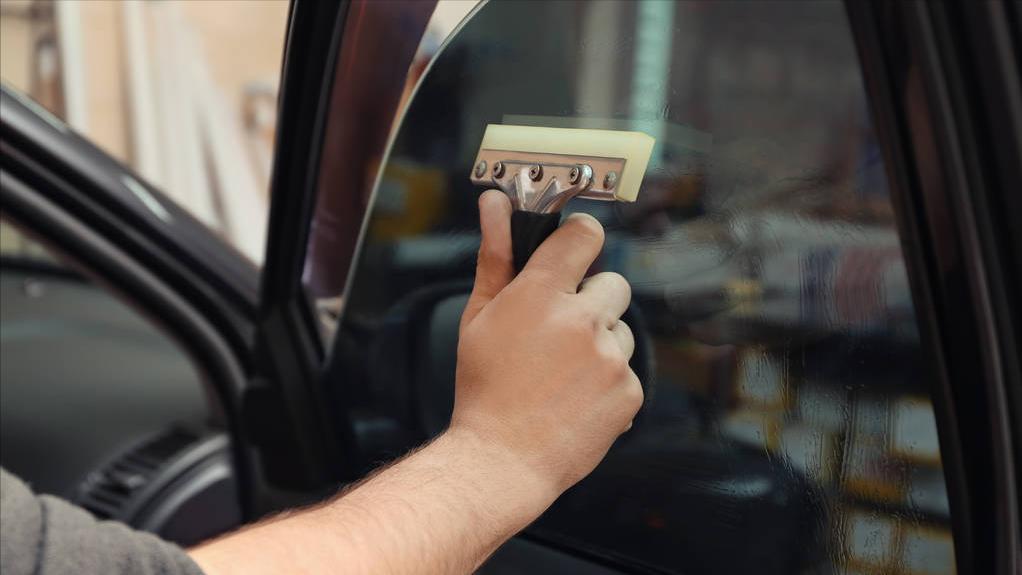 汽车贴膜后有气泡怎么办,汽车贴膜好后有纤维怎么处理