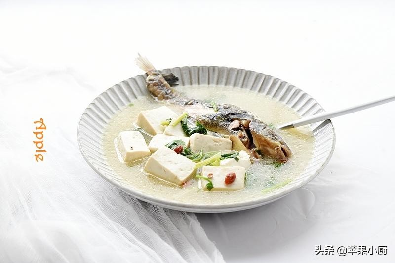 豆腐鱼煮汤做法简单又好吃,什么鱼炖豆腐好吃又营养