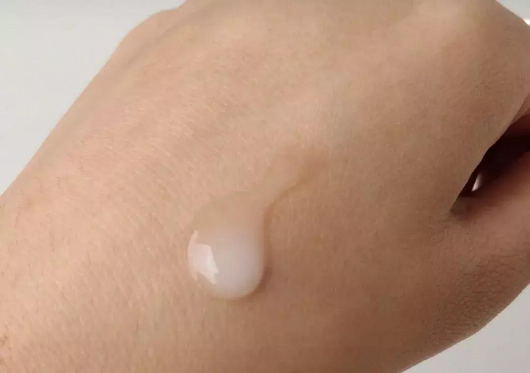 适合混油性皮肤用的水乳套装测评,所有肤质都可用的水乳套装