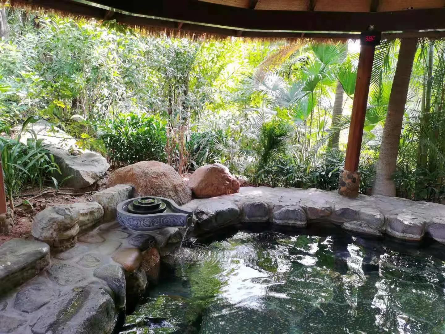 厦门日月谷温泉度假村,厦门日月谷温泉度假村旅游攻略