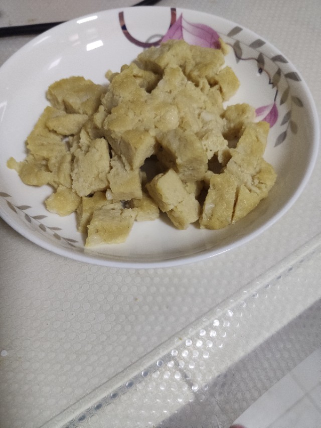 制作凉皮免水洗全过程,自制手工凉皮碎是怎么回事