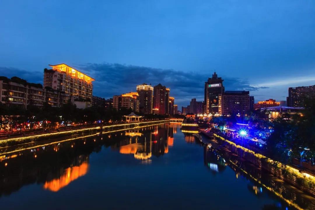 让人羡慕成都人,为什么成都人那么好看