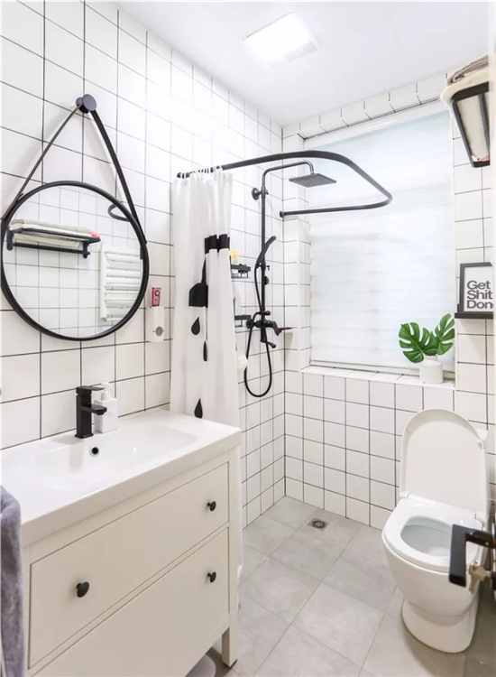 卫浴柜和浴缸哪个好用一些,卫浴选购