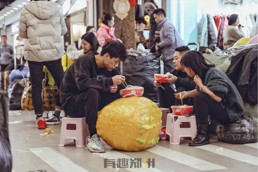 郑州银基商贸城,郑州银基商贸城批发服装生意咋样