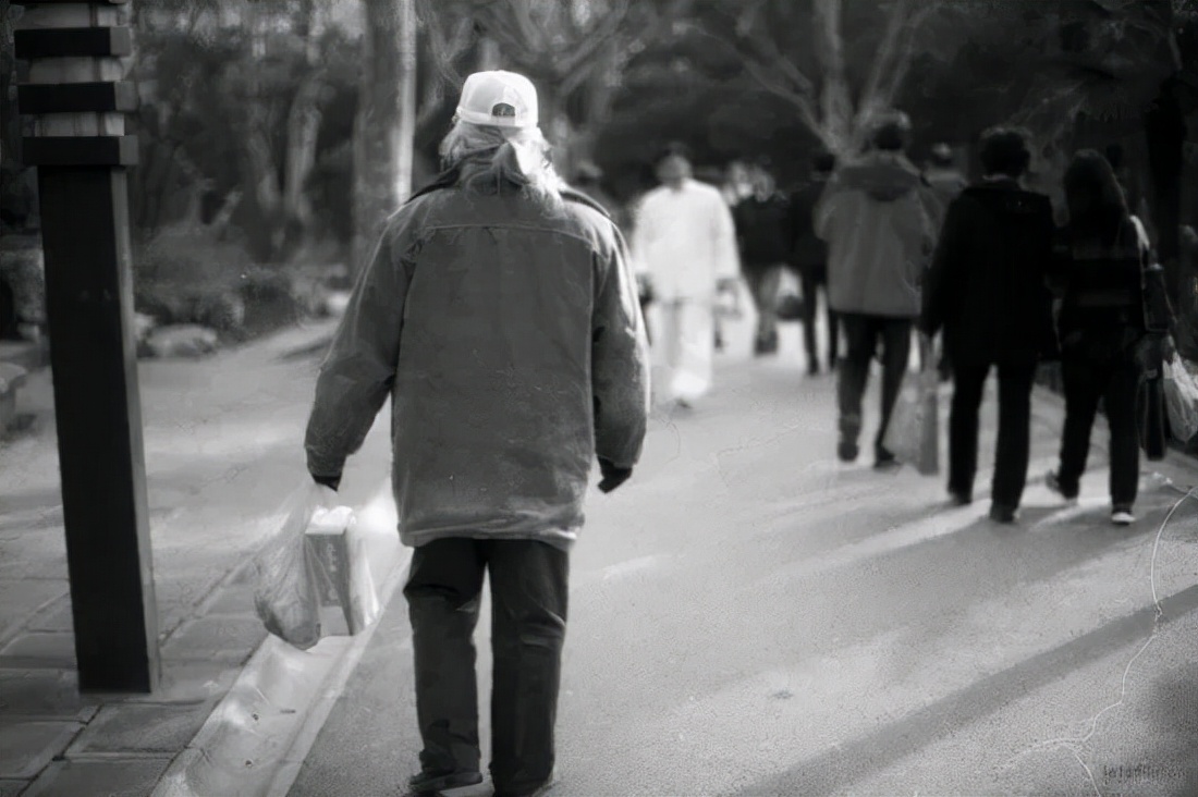 失能老人可移动洗浴设备,失能老人洗浴工具