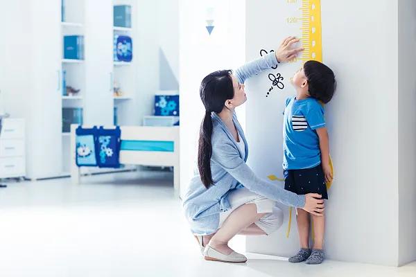 多动症孩子能过度兴奋么,多动症为什么要吃兴奋神经的药