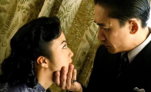 张爱玲的《色戒》写了三十多年,真的不只是色情那么简单