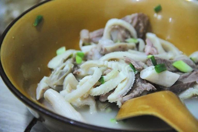 乐山古镇有哪些好吃的 (乐山攻略一日游古镇)