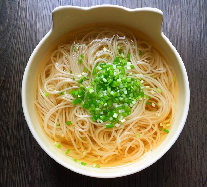 煮面条最忌讳水开下锅,煮面条怎么避免糊汤