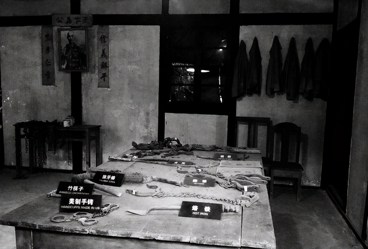 杀害瞿秋白的凶手，解放后曾混入县政府工作，因一支钢笔暴露罪行