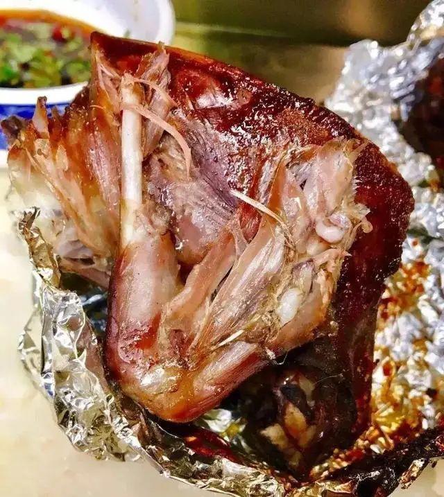 摆摊做夜宵做什么能挣钱,做烧烤摆地摊成本多少钱