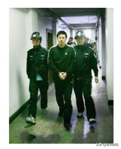 一条毫无用处的讯息,居然卖了100万元,江湖一片咒骂声