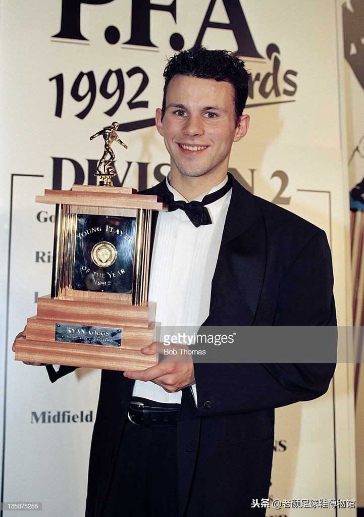 锐步历年足球鞋,历年锐步足球鞋