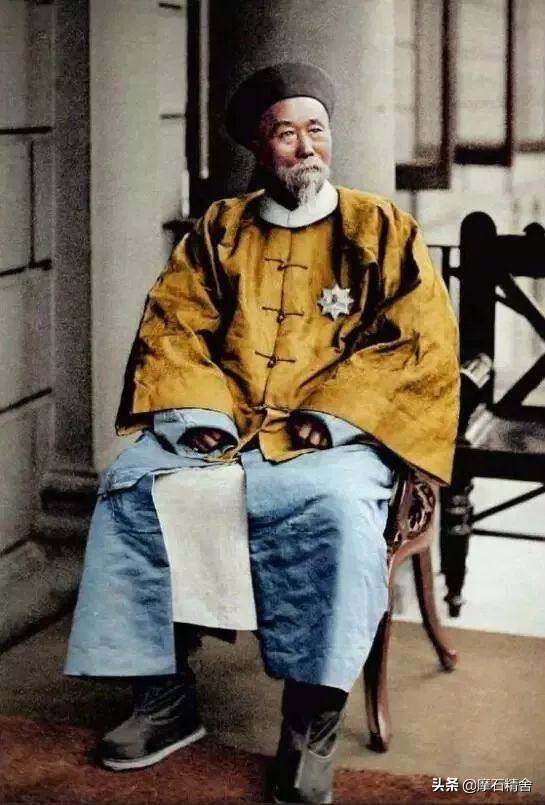 范曾是一位德艺双馨的老艺术家,中国著名画家范曾先生