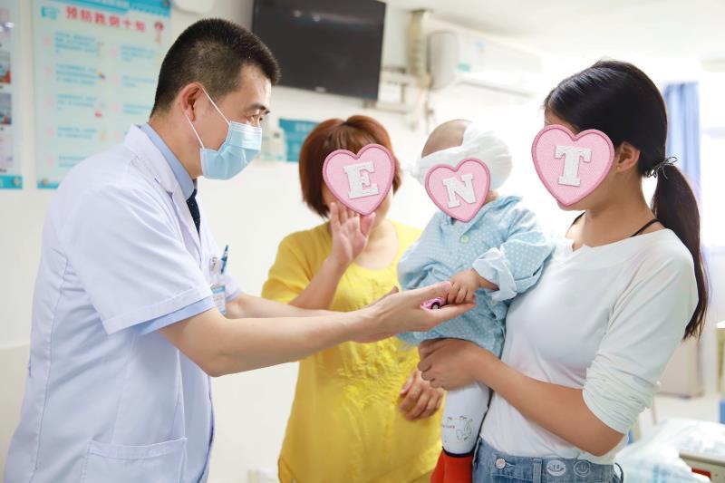 一场手术,一场紧急救治将孩子抢了回来