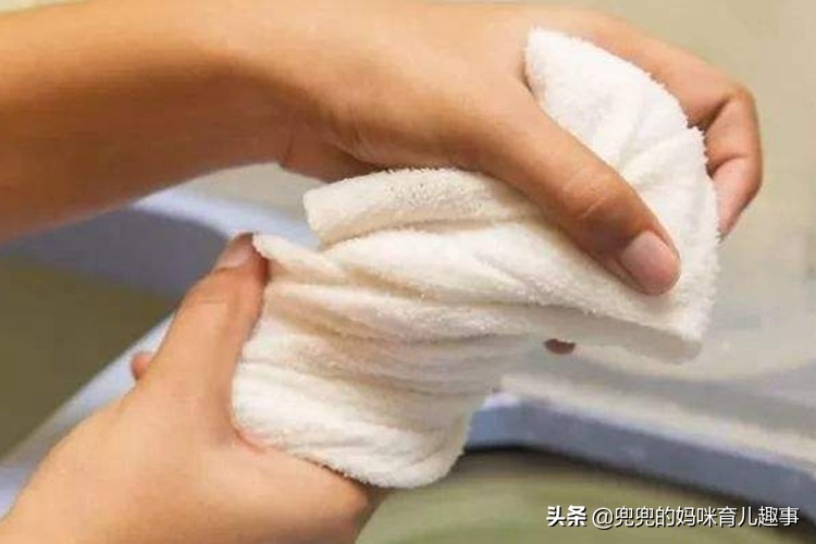 月子里宝妈严重上火怎么办,月子中心的宝妈生理性涨奶怎么办