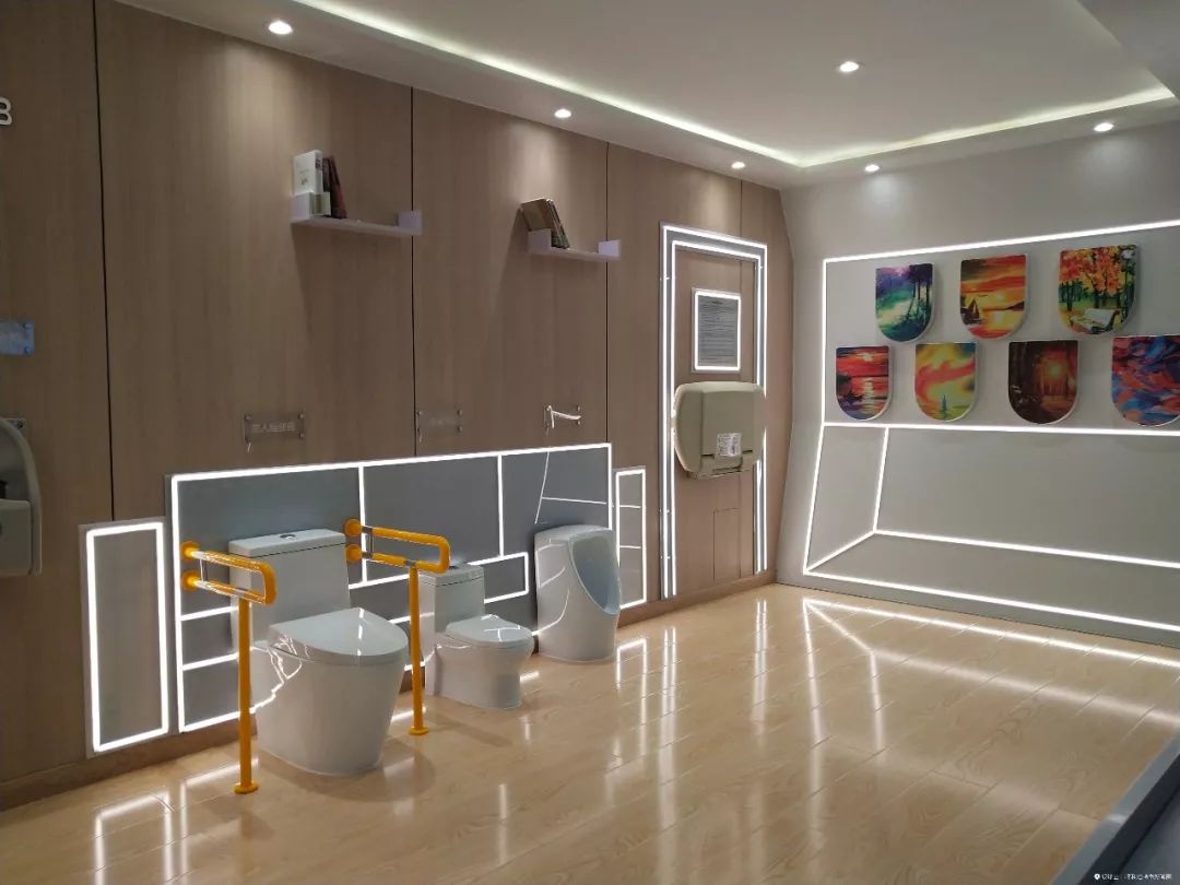 酒吧、超市展览馆这么Fashion的青城驿站,你还认为这只是厕所吗