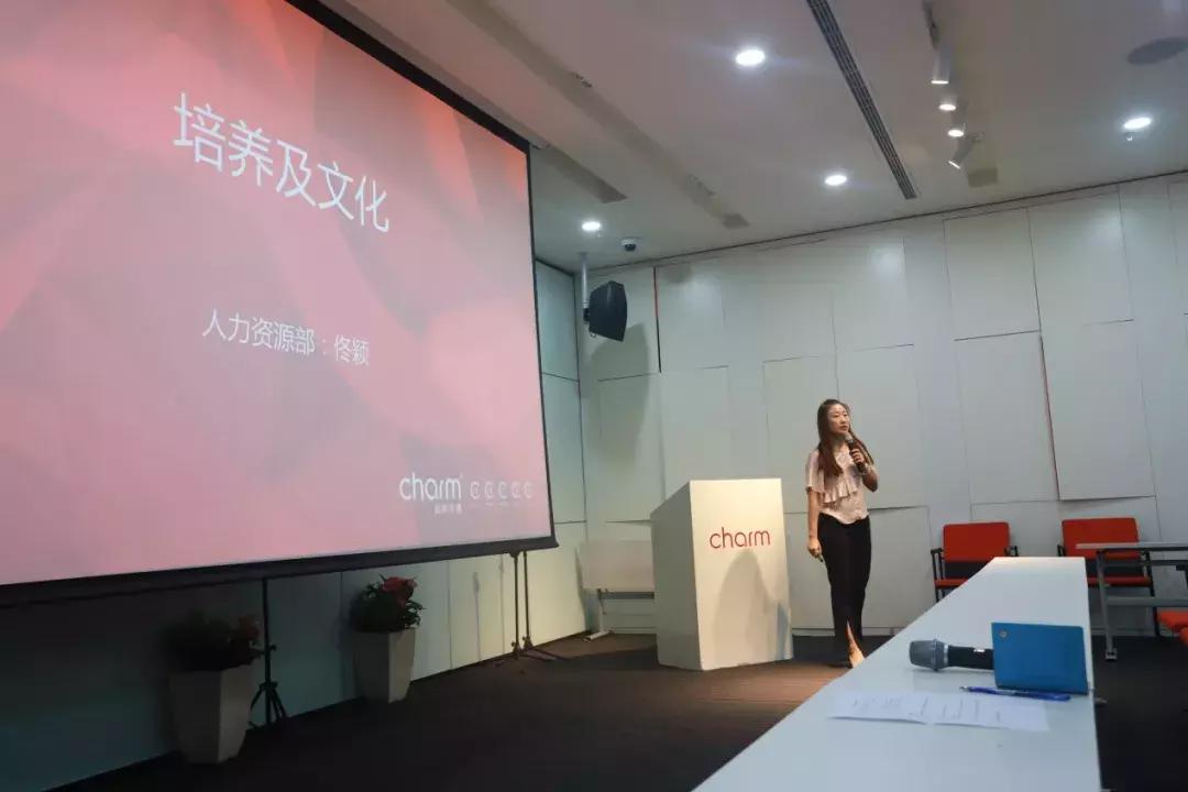 作为广告公司，被一群大学生参观是怎样一种体验？