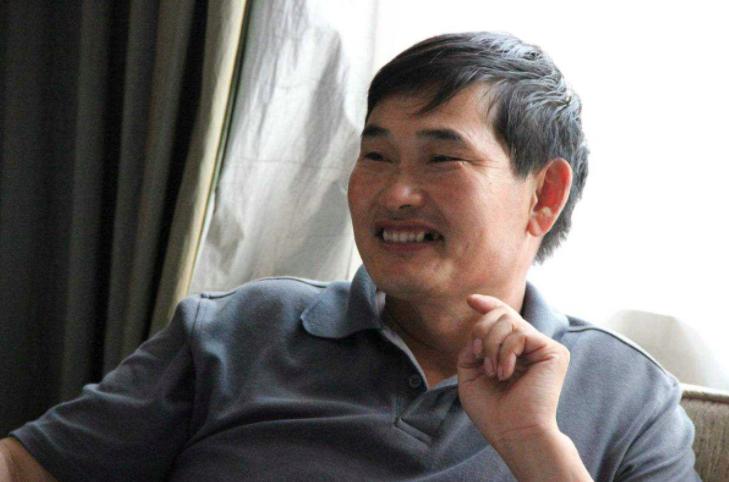 大衣哥书法被曝5个字写错2个,大衣哥书法靠谱吗