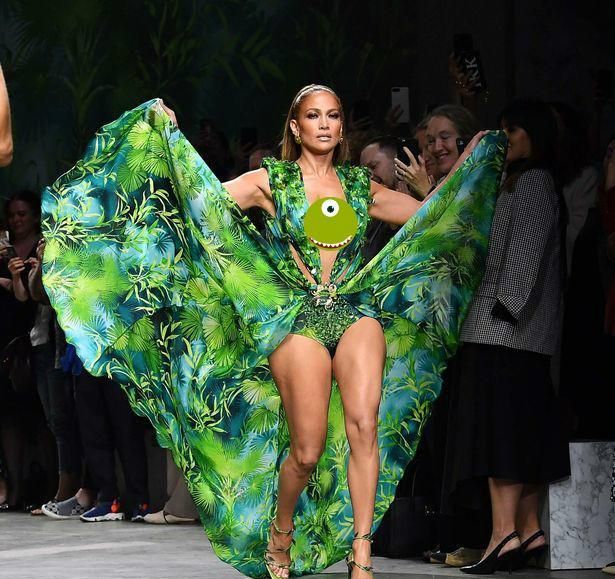 女明星穿礼服活动,女星的红毯礼服只穿一次吗