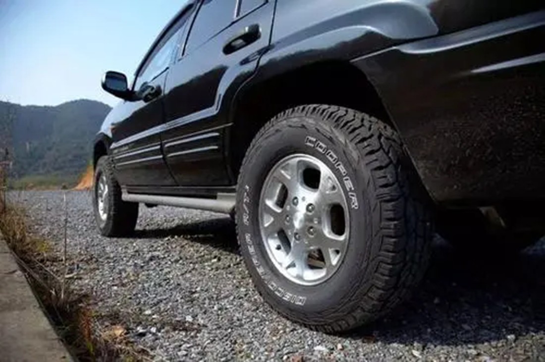 轮胎漏气能补胎吗,轮胎漏气能不能用备胎