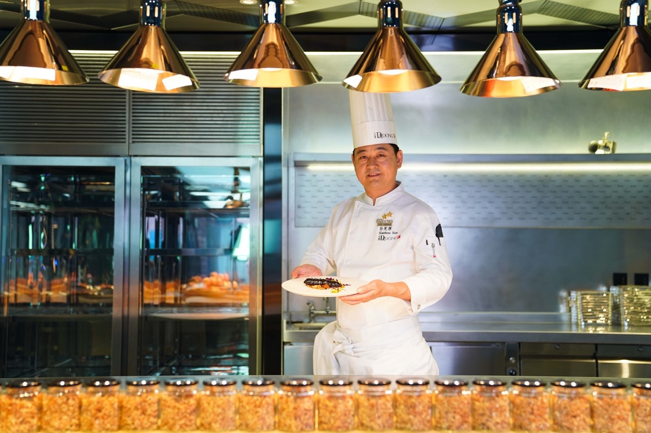 疫情期间餐饮人坚守岗位,疫情中餐饮人在行动