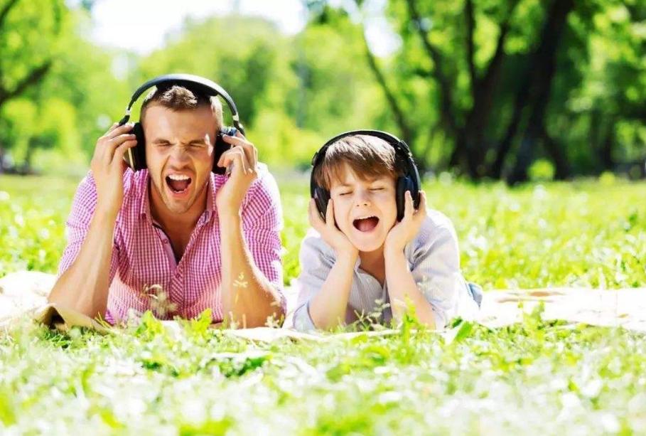 幼儿园老师让孩子瞬间安静,幼儿园老师让小孩静下来