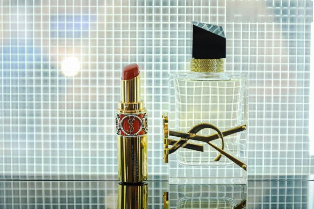 不看血亏！5.9折的克拉钻、买正装送正装的YSL，成都就这儿有