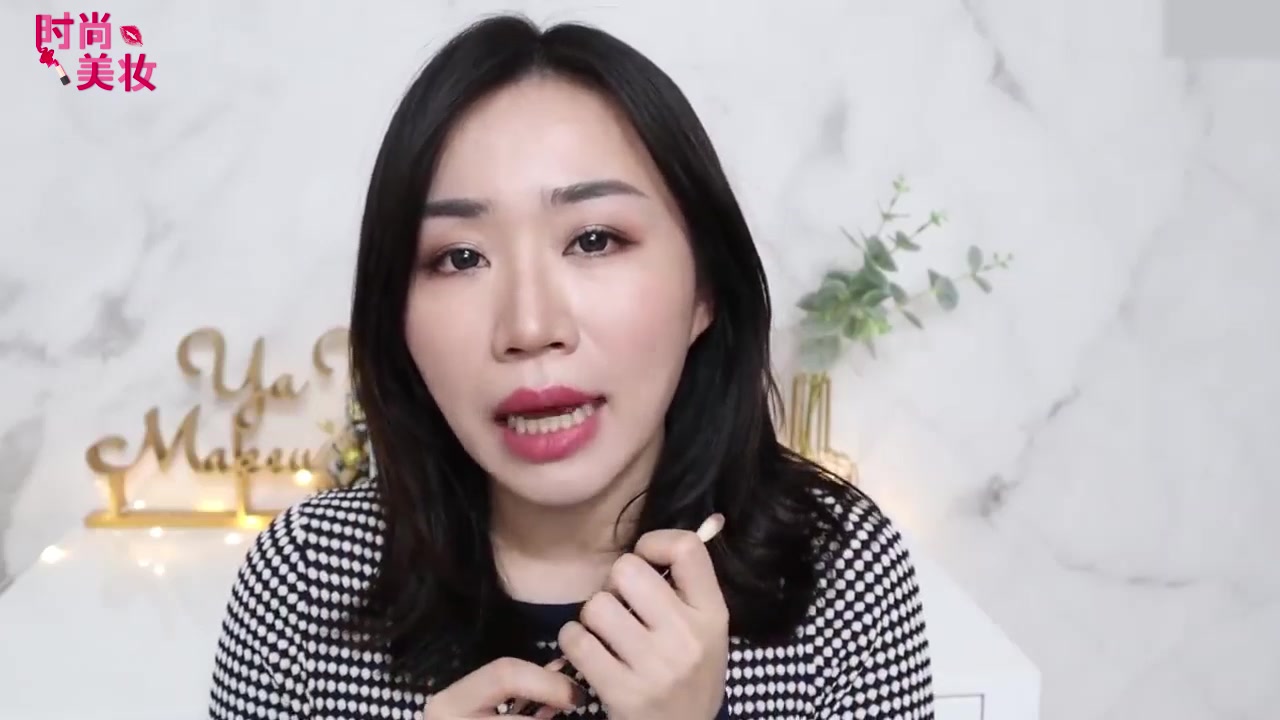 「美妆教程」日常妆眼影怎么画？最保险冷色调眼影安利