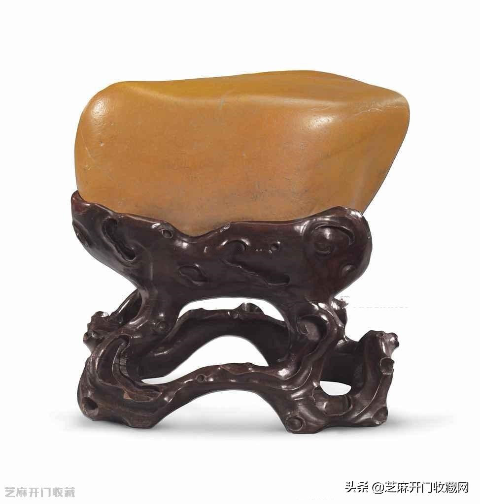 黄蜡石和黄龙玉的区别在哪里,黄蜡石与黄龙玉哪个更有收藏意义