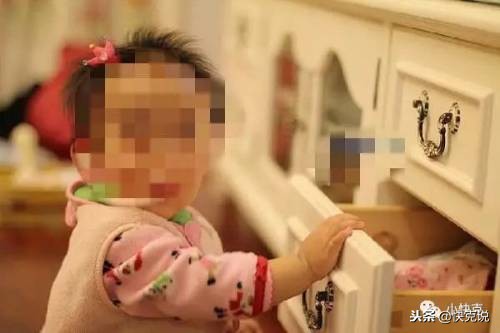 小孩流黄鼻涕一个月了怎么办,孩子流黄鼻涕一个月了怎么回事