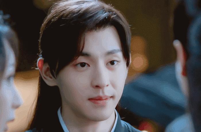 浓眉大眼虎气十足的男演员,五官端正浓眉大眼的男明星