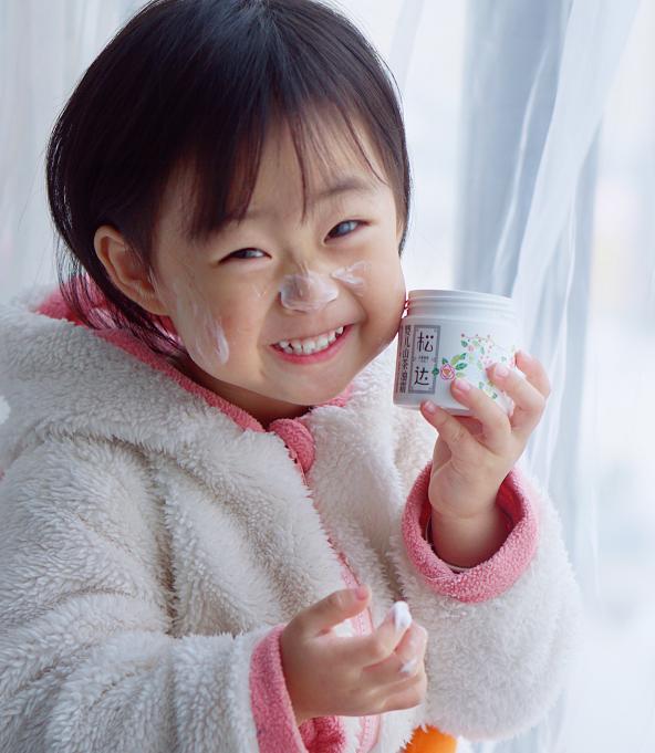 宝宝皮肤反复红块不凸起来,宝宝皮肤老是出问题是缺什么吗