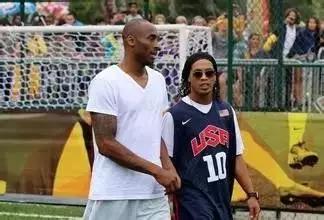 回顾科比与足球的不解之缘,科比踢过几次足球赛事