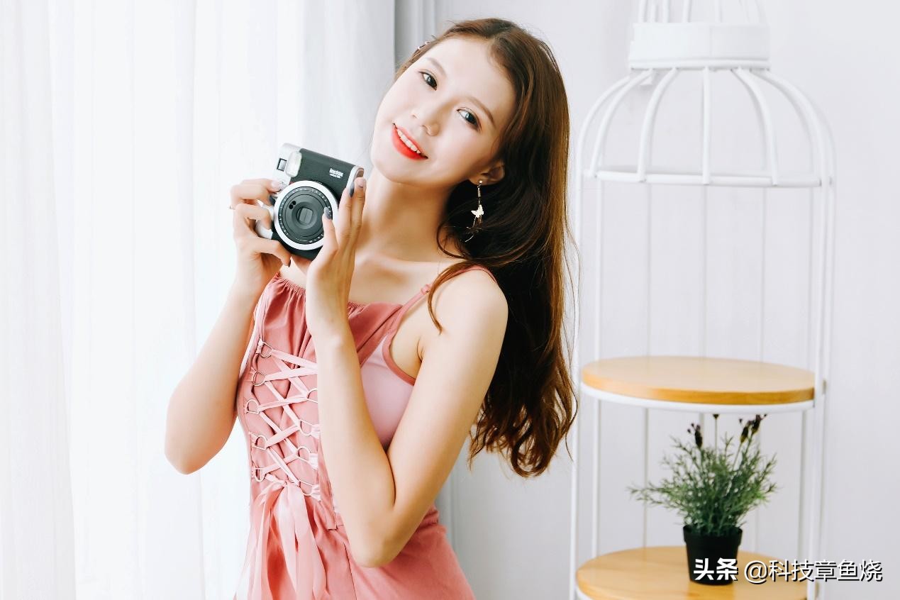 富士instaxmini90属于什么相机,富士instaxmini90值不值得入手