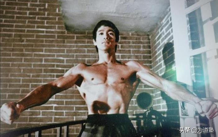 朱建华揭秘李小龙死因真相,专业人士谈李小龙的影响力