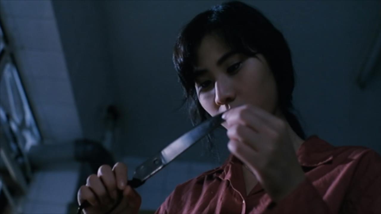 人伦丧失，天理难容，这部93年的猎奇港片凭啥打败《霸王别姬》？