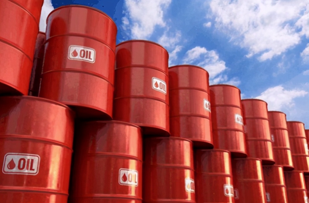 中国一边费力大量进口原油，一边低价出口成品油，这是为什么呢？