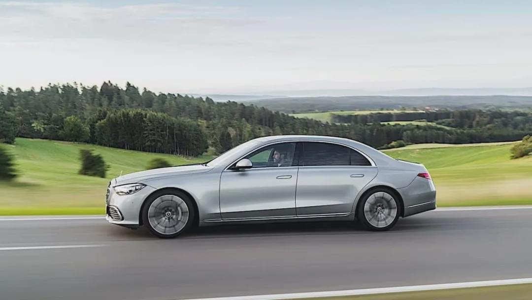 曾经的奔驰s级配置,曾经的豪华车型现在无人问津了