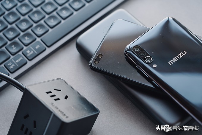 飞利浦原装充电器a7610,飞利浦充电宝带线20000毫安快充