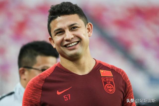 里皮教练带领恒大,力挺郎平